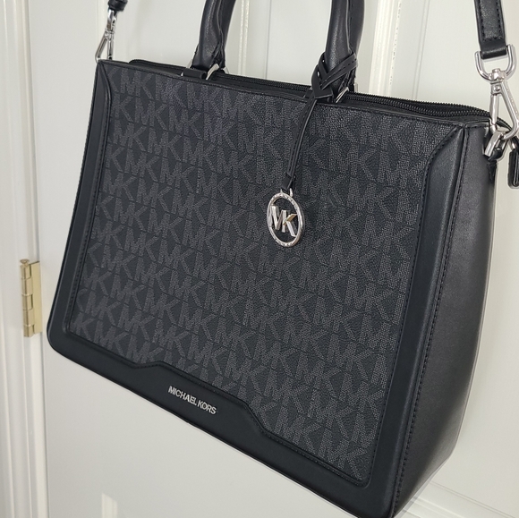 Michael Kors Black Signature Tote - Picture 5 of 10